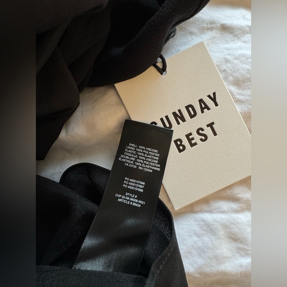 (NEW) Aritzia - Sunday Best Arden Dress Black - Picture 5 of 8